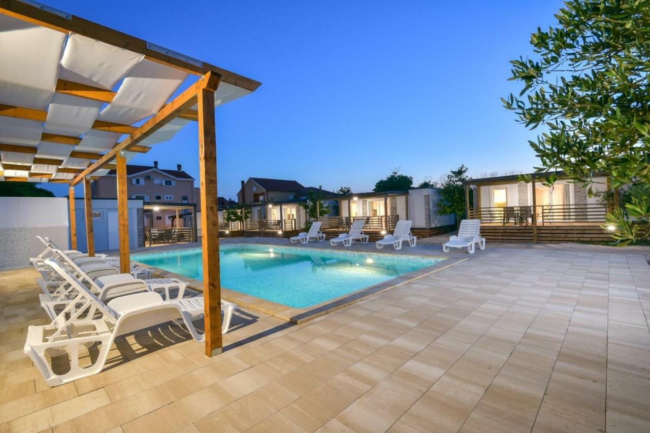 Bungalov Medanic - Private Pool Privlaka  Eksteriør billede