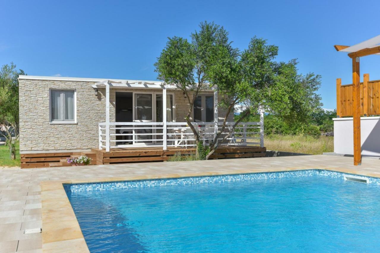 Bungalov Medanic - Private Pool Privlaka  Eksteriør billede